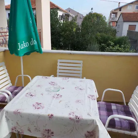 Zadar, County 8 Apartment *